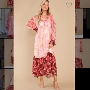 *SMALL DAMAGE (new, no tags)* Floral Maxi Dress